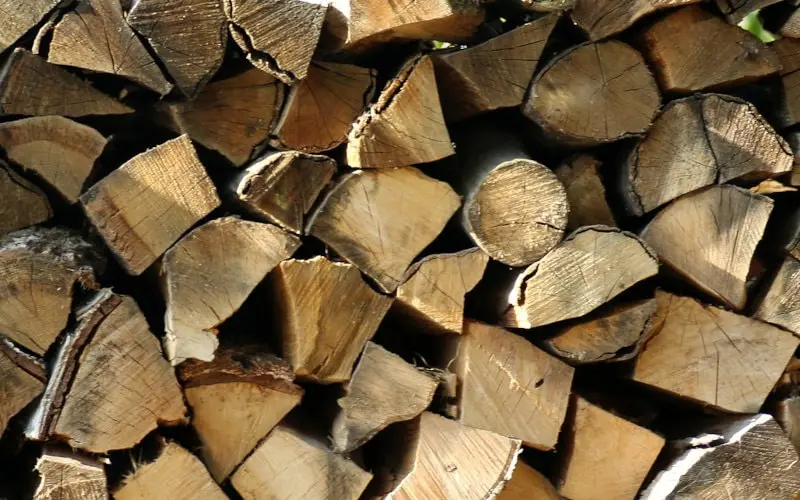 Holzheizung mit Scheitholz
